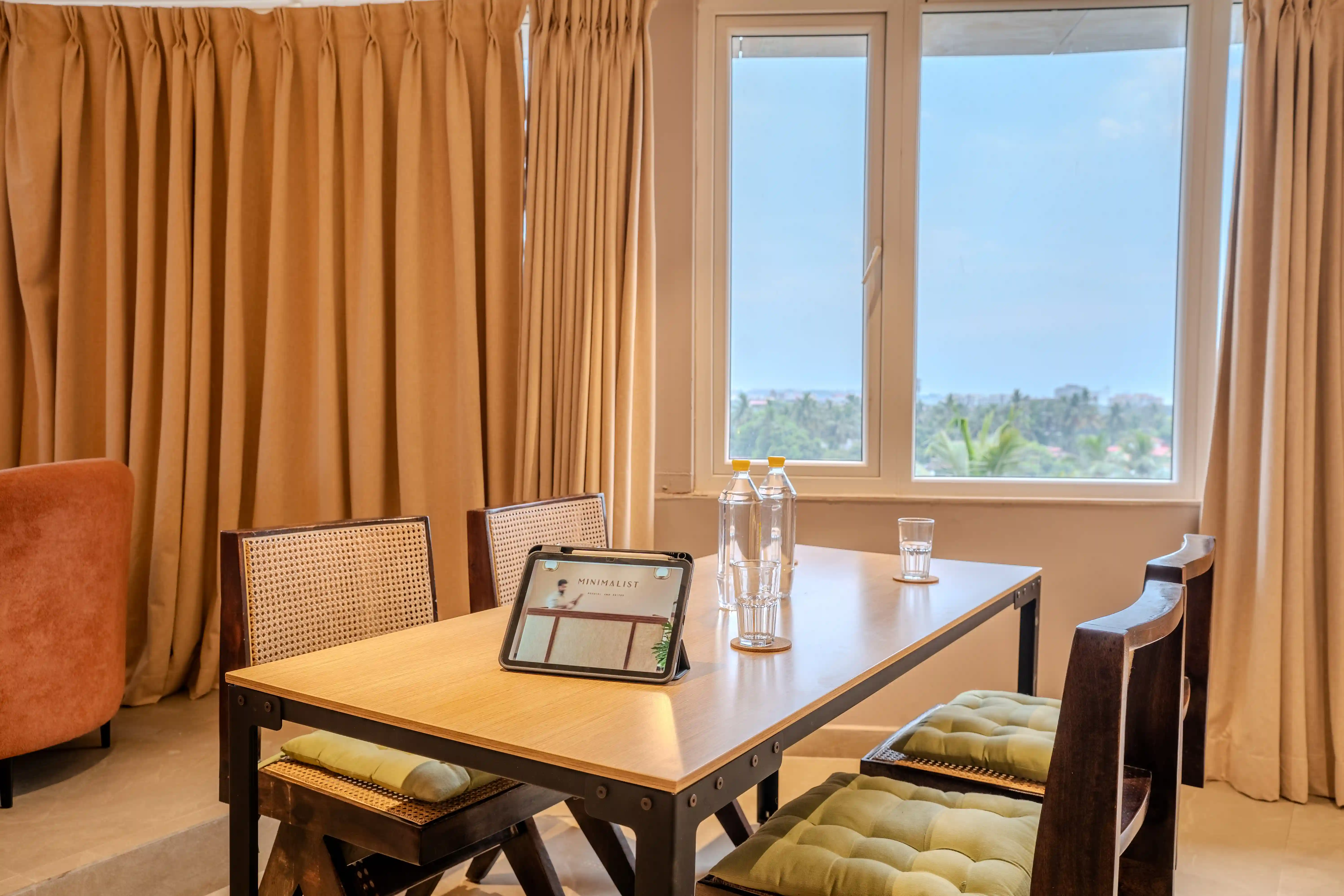 Presidential Suite with Bathtub 
