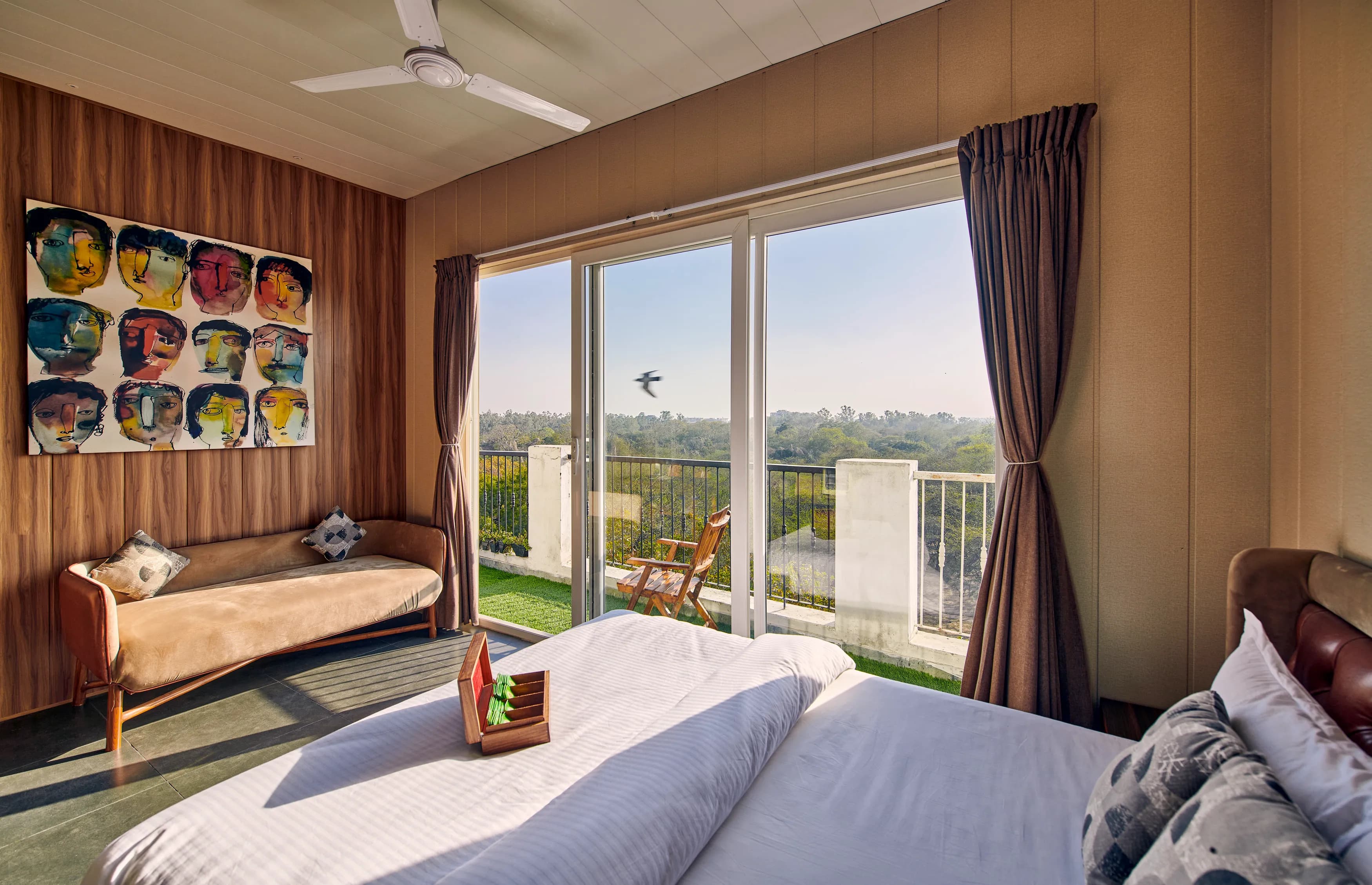 click to zoom Glamping studio