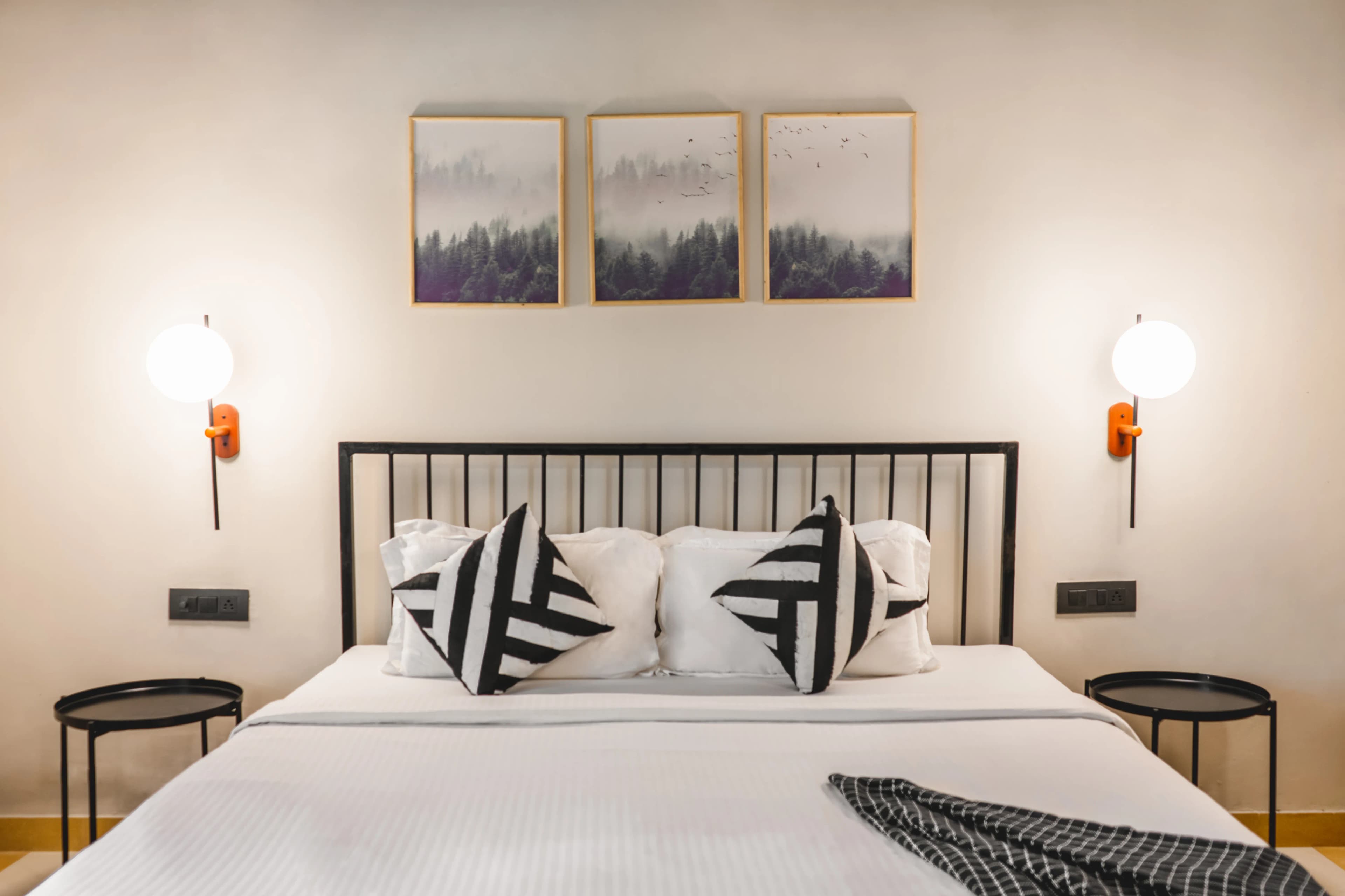 click to zoom King Suite