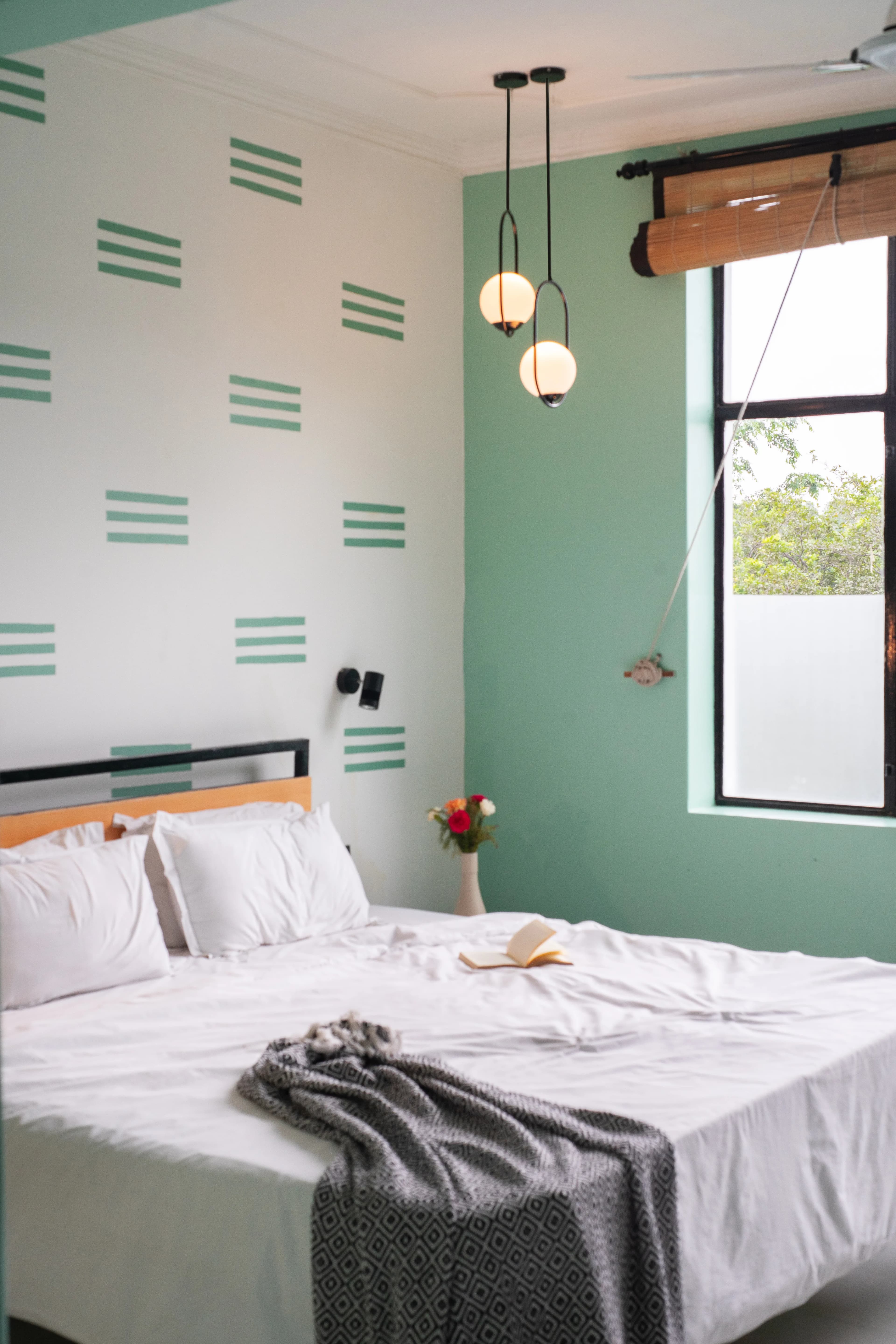 click to zoom Poshtel One studio