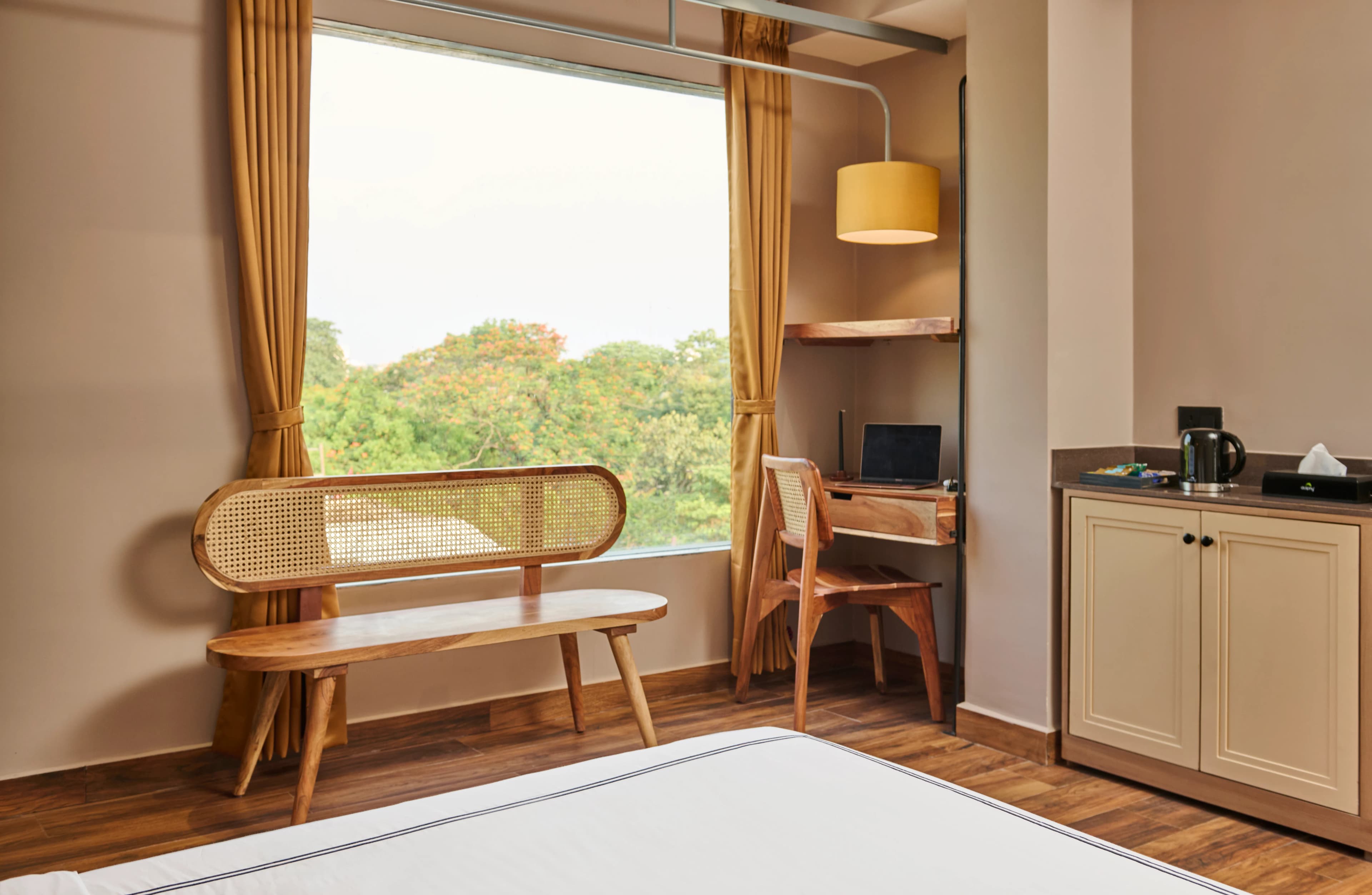 click to zoom Superior King Room