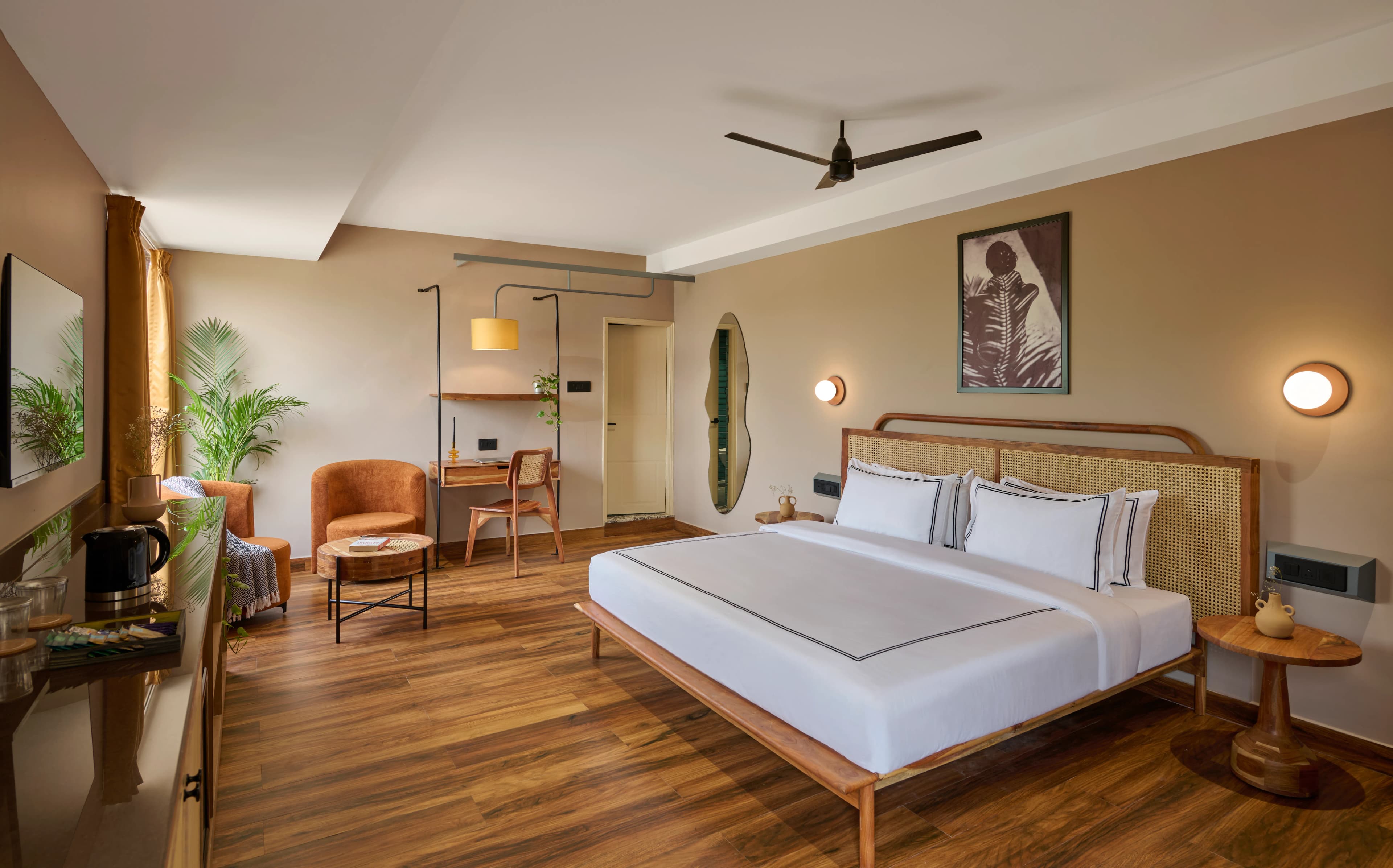 click to zoom Superior King Room