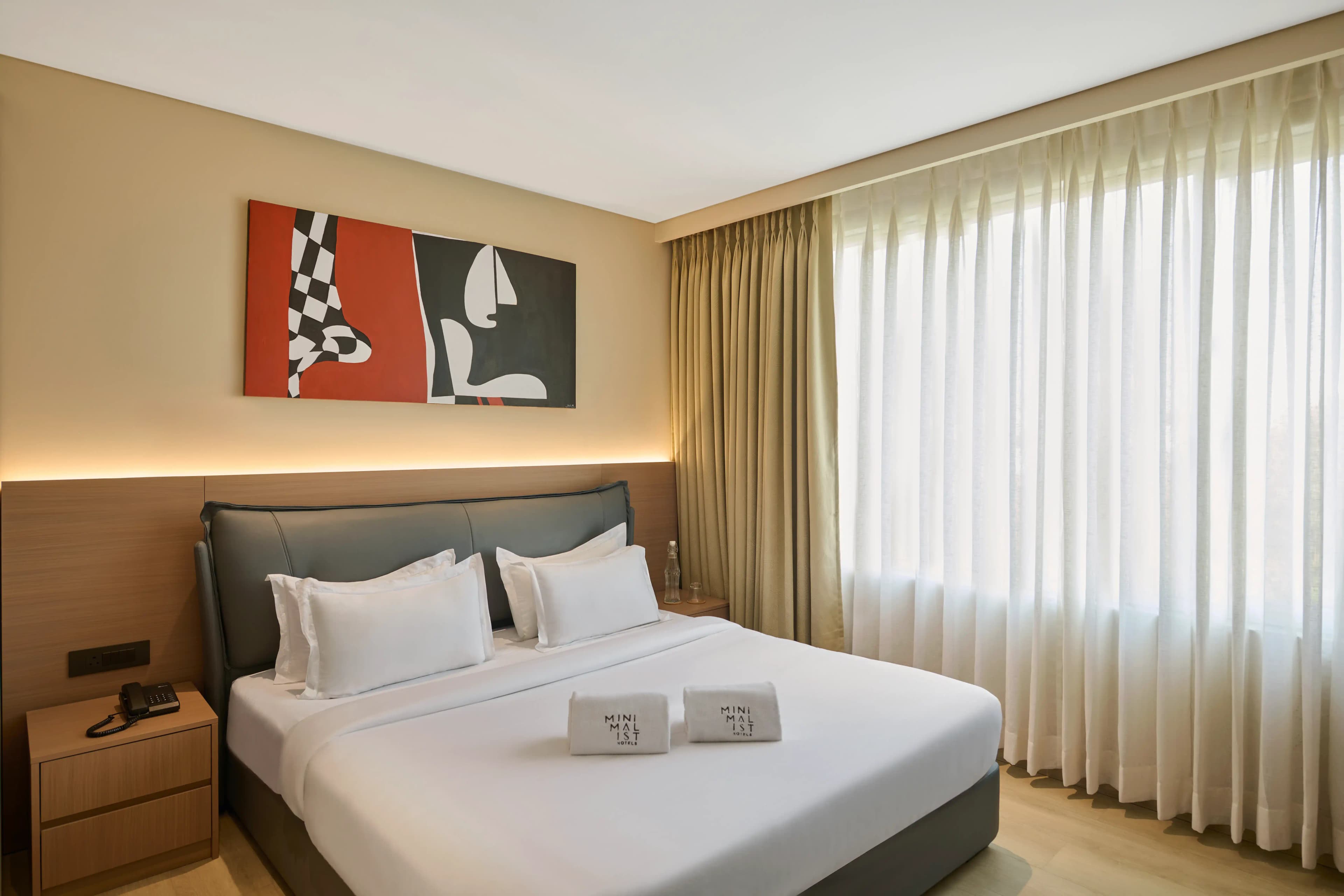 click to zoom Superior king room