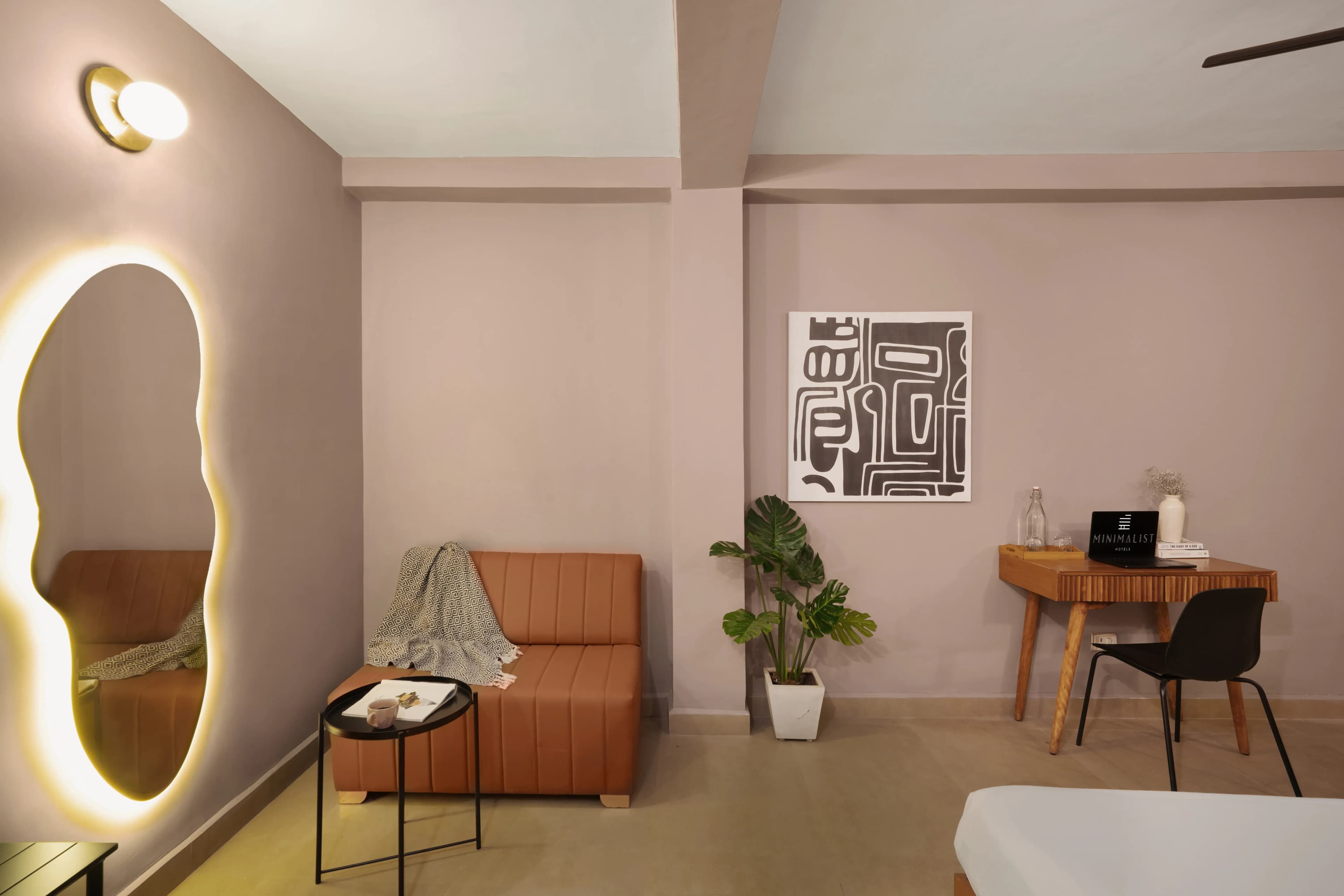 click to zoom TWIN ROOM