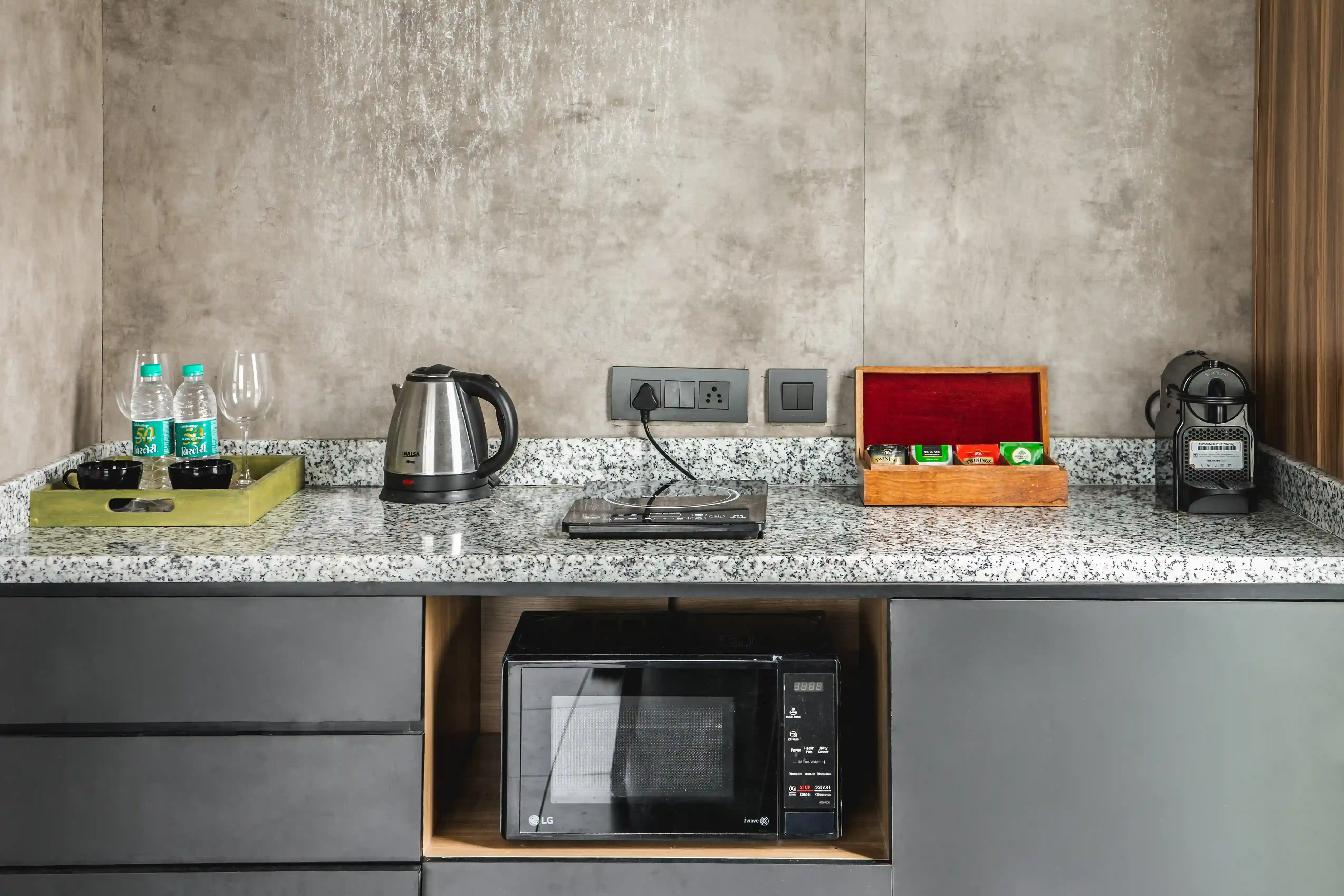 click to zoom Glamping studio