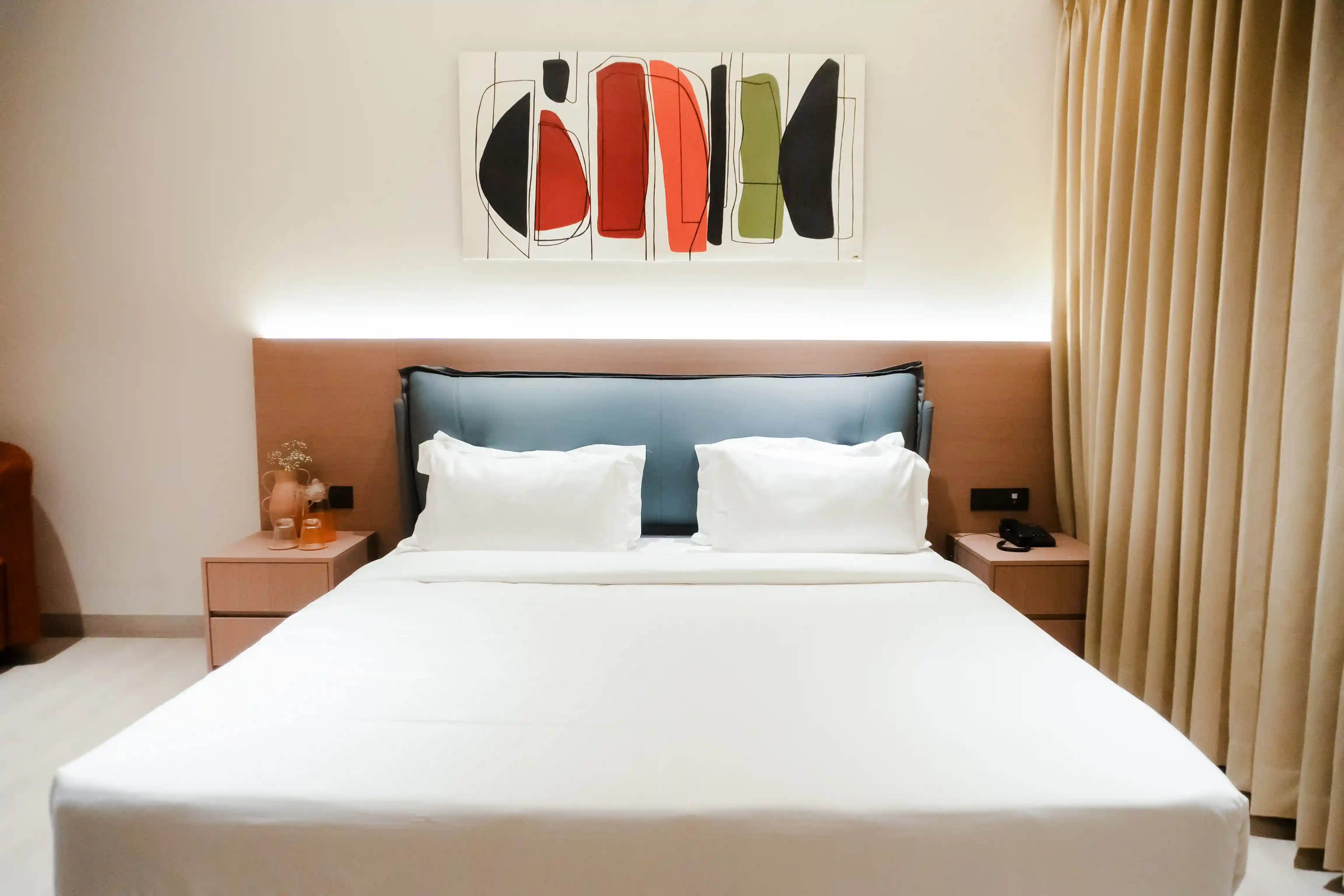 click to zoom Superior King Room