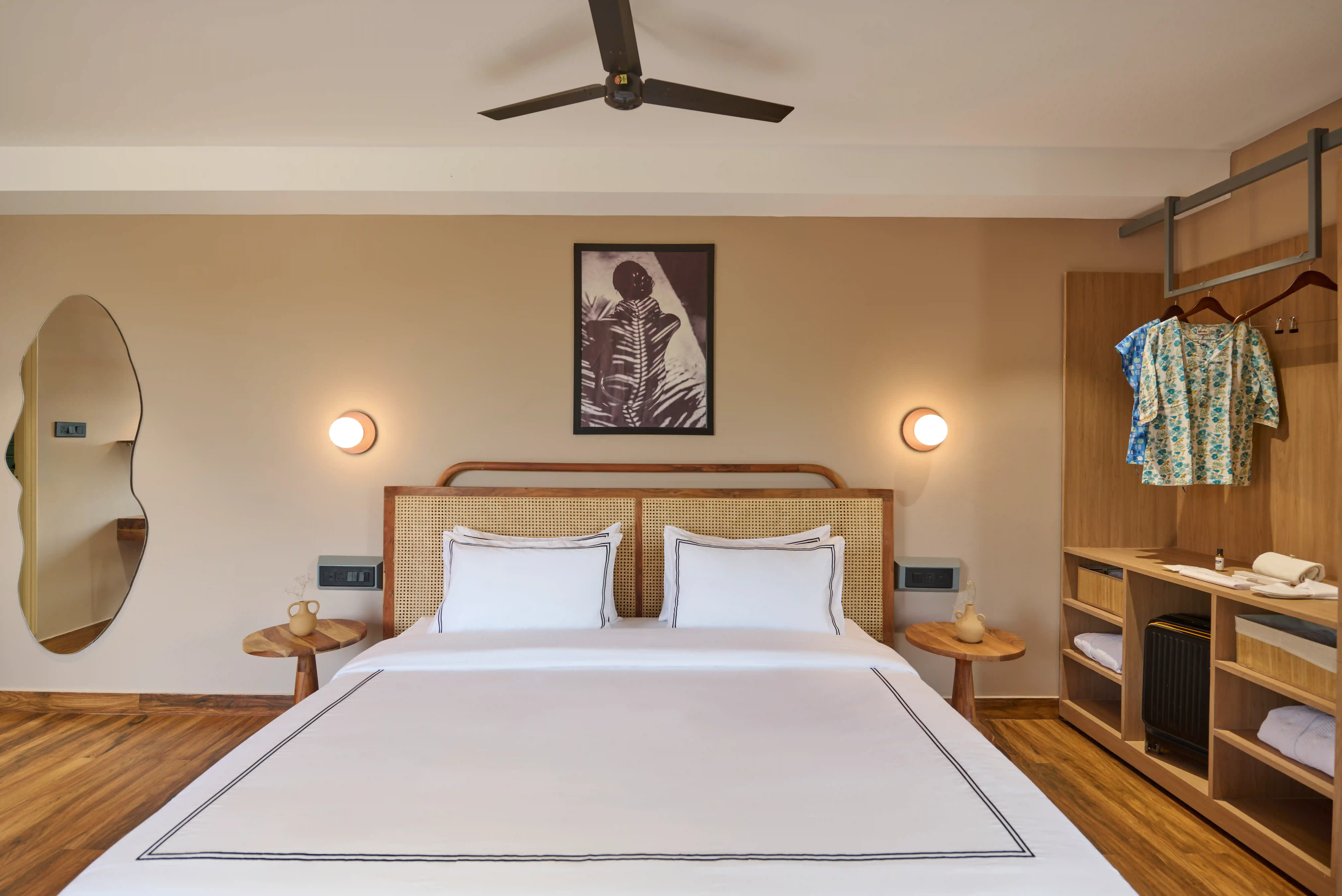 click to zoom Superior King Room