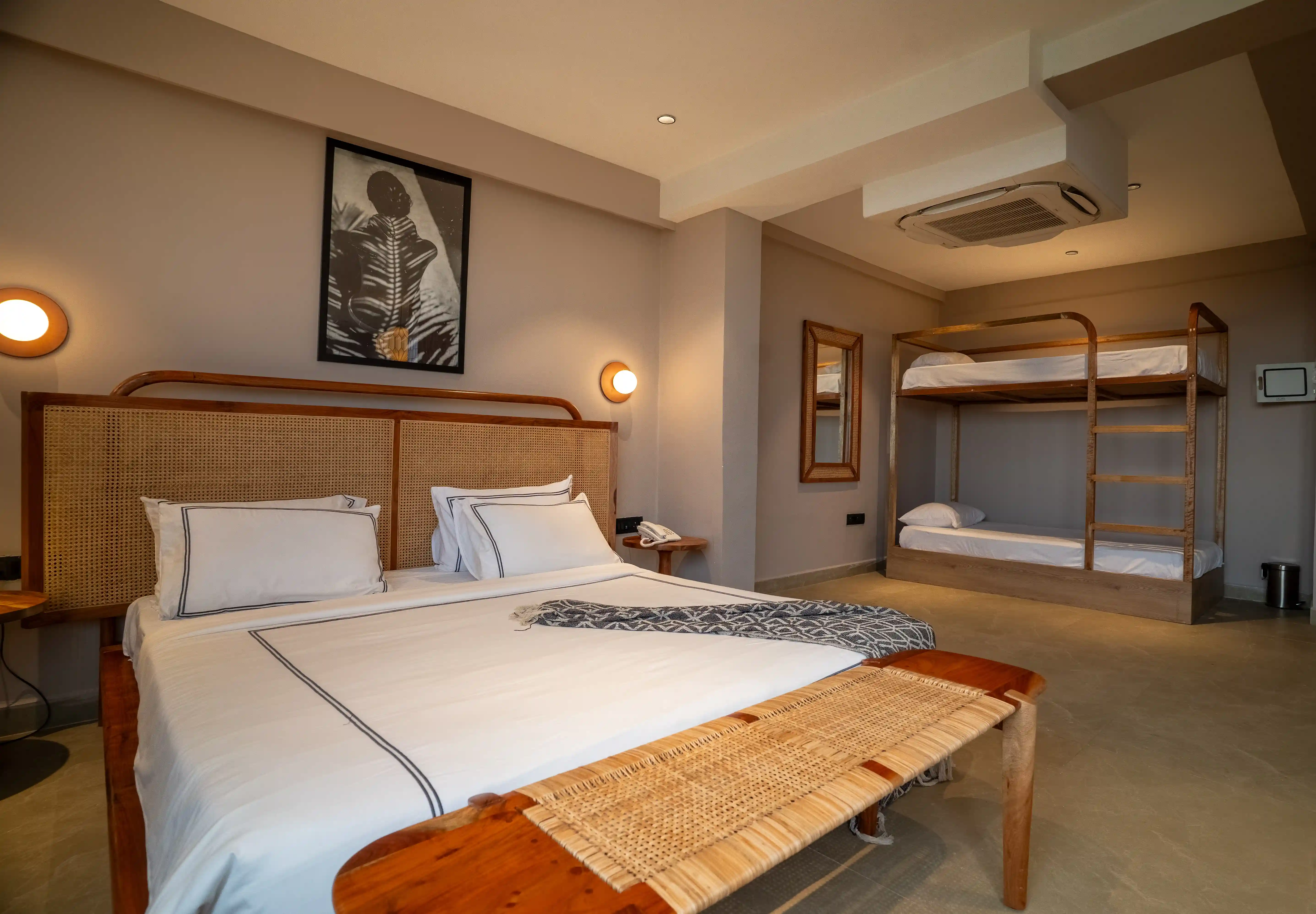 click to zoom Superior Suite